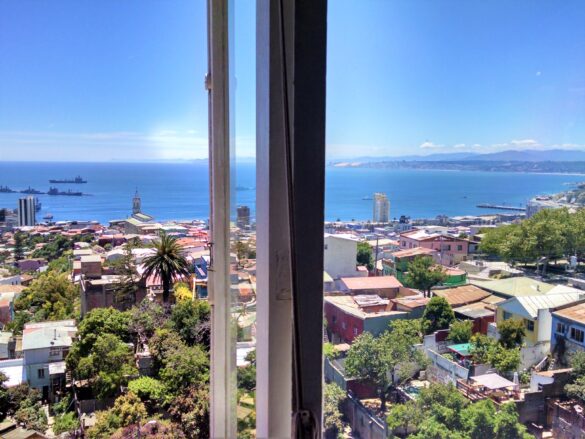 Vista al puerto, desde La Sebastiana.
