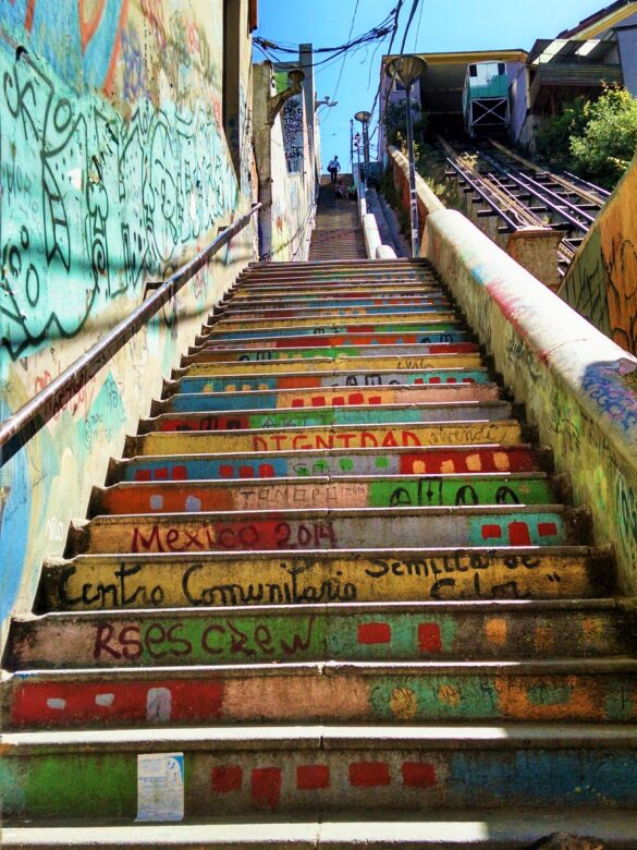 Una de las tantas escaleras.